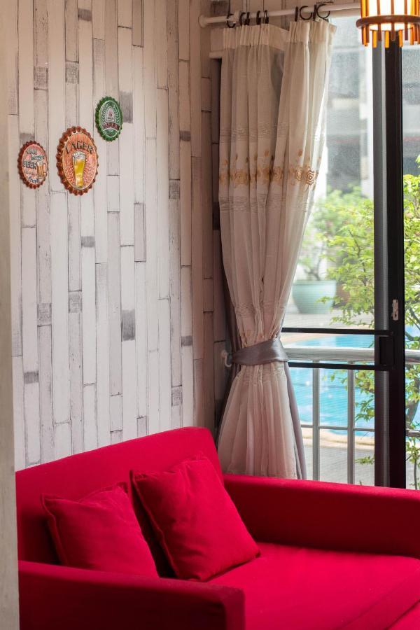 Clean Comfy Cozy Easy To Go Siam Paragon And Chatuchak Market Bangkok Kültér fotó